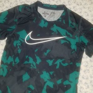 Nike Pro dri-fit fitted camouflage camo M